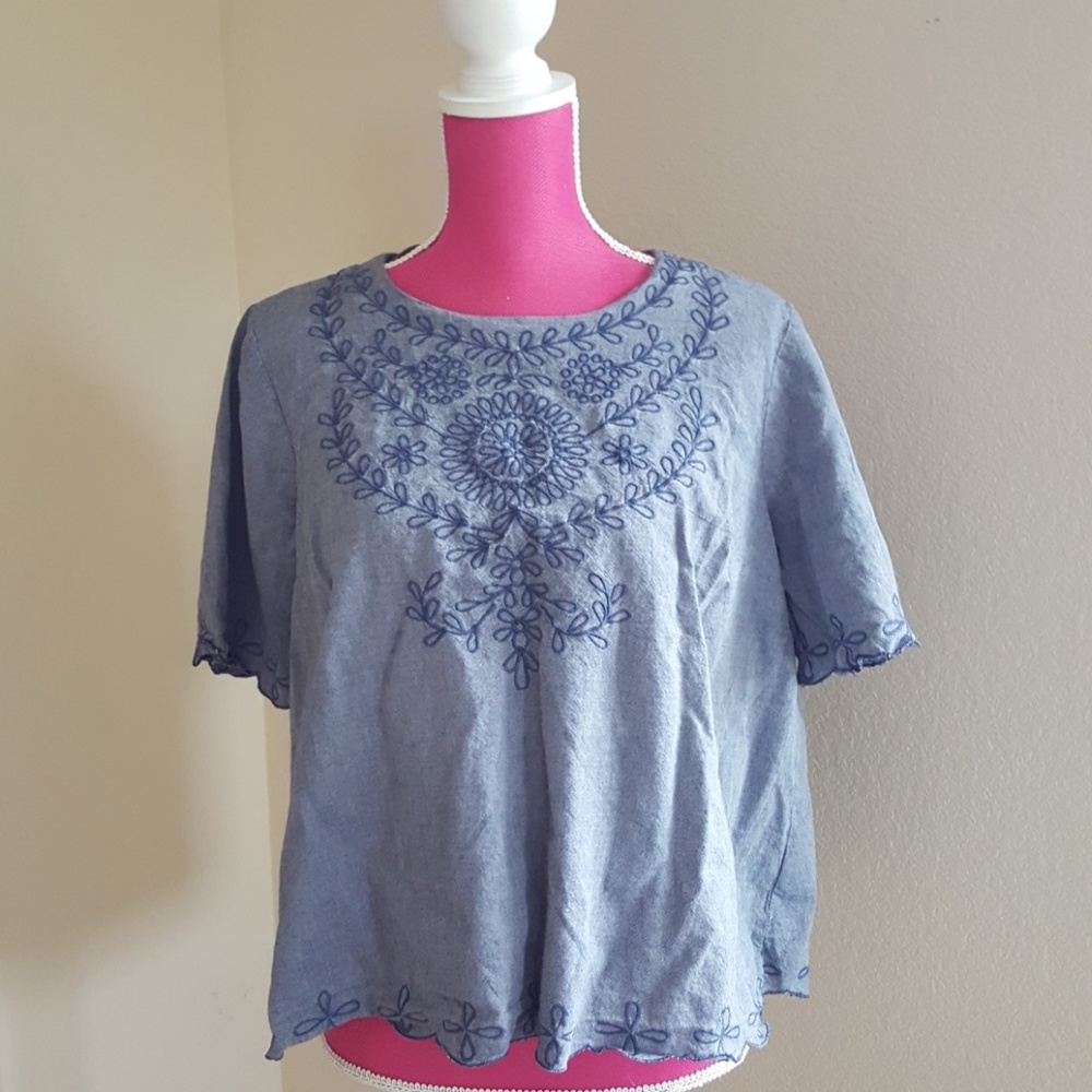 Old Navy Embroidered Blouse